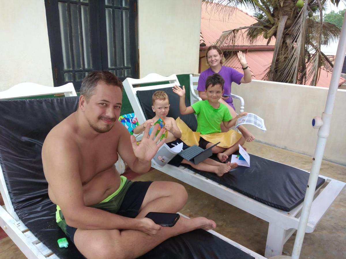Uma Beach Home Bussa Esterno foto